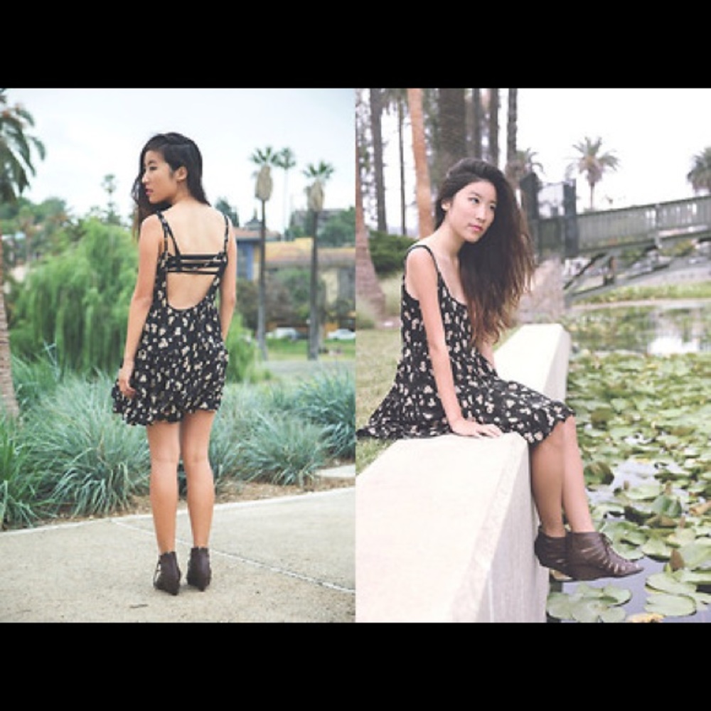 Brandy Melville Red Roses Floral Tiered Ruffle Dress - Picture 9 of 13